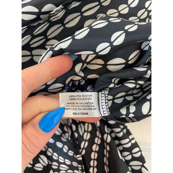 Express and Violet & Claire Black Dotted Blouse & Striped Shirt Bundle Size XL - Picture 8 of 13